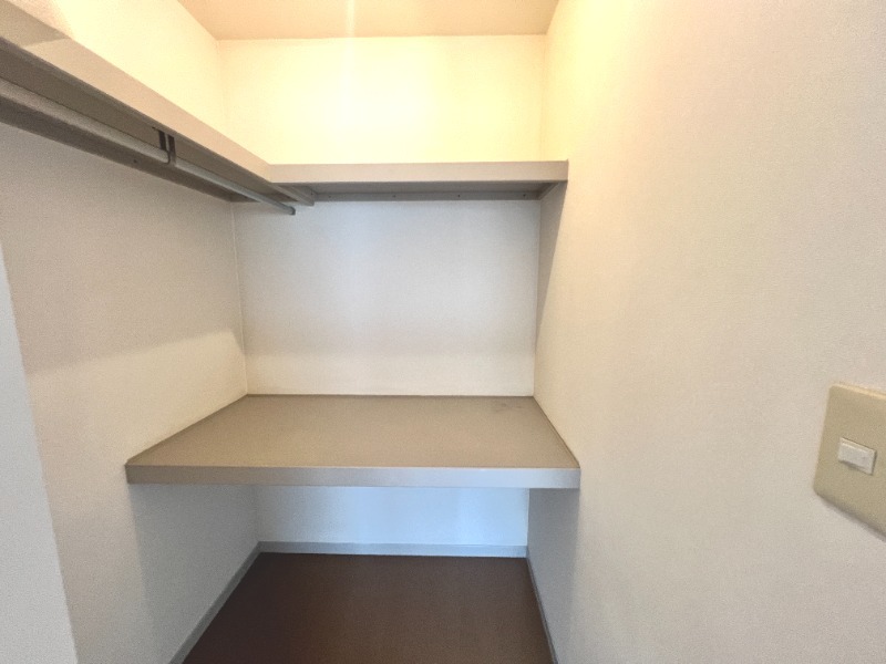 ��ʌ�����s�厚���s�̃A�p�[�g�̎��[