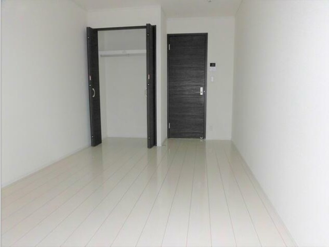 ��ʌ��������܎s�΋�厚��Ԗ؂̃A�p�[�g�̋��ԁE���r���O