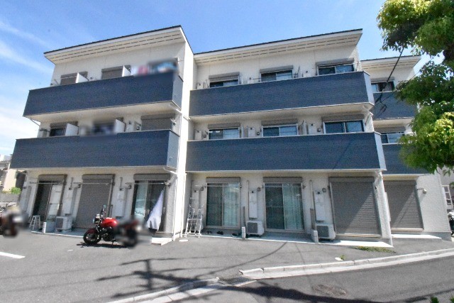 ��ʌ��������܎s�΋�厚��Ԗ؂̃A�p�[�g�̃G���g�����X