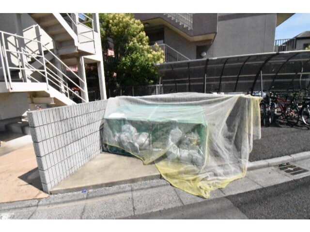 ��ʌ��������܎s�΋�厚��Ԗ؂̃A�p�[�g�̂��̑�