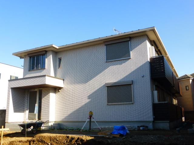 ��ʌ�����s�̉ƂP���ڂ̃A�p�[�g�̌����O��