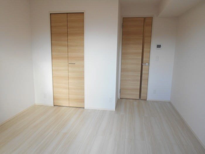 ��ʌ��z�J�s��z�J�R���ڂ̃}���V�����̂��̑������E�X�y�[�X