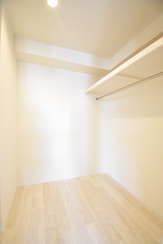 ��ʌ������s���R�P���ڂ̃A�p�[�g�̎��[