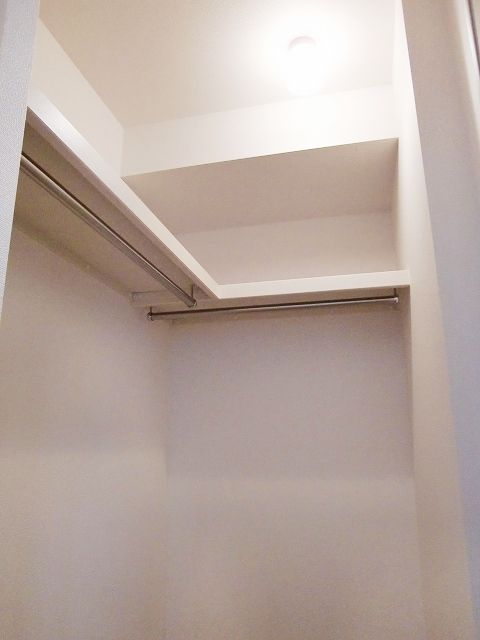 ��ʌ�����s�厚���s�̃A�p�[�g�̎��[