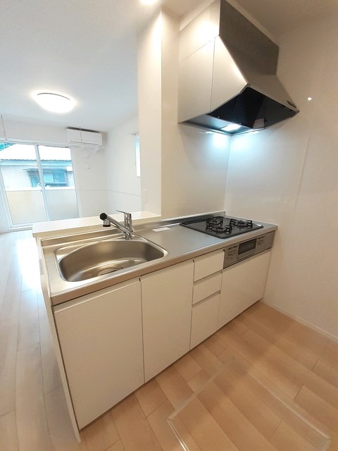 ��ʌ��@�c�s�n���Q���ڂ̃A�p�[�g�̃L�b�`��