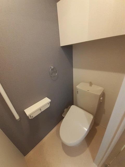 ��ʌ��@�c�s�n���Q���ڂ̃A�p�[�g�̃g�C��