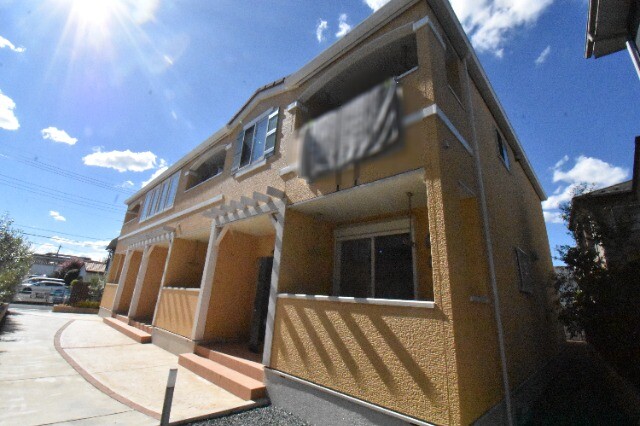 ��ʌ��@�c�s�n���Q���ڂ̃A�p�[�g�̃G���g�����X