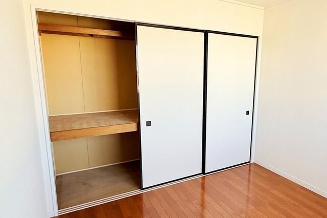 ��ʌ��������܎s��΋搼����Q���ڂ̃A�p�[�g�̂��̑��ݔ�