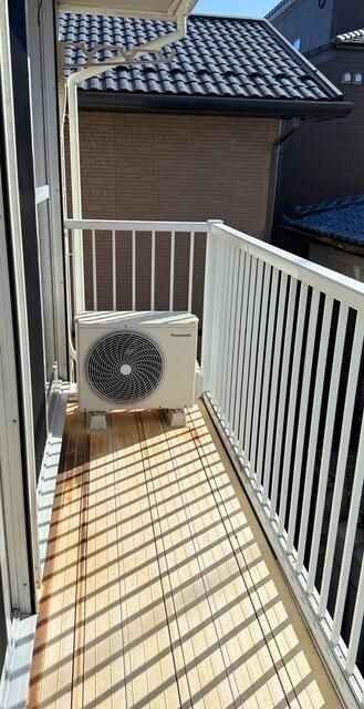 ��ʌ��������܎s��΋搼����Q���ڂ̃A�p�[�g�̃o���R�j�[