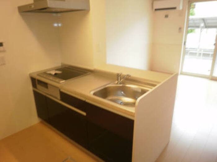 ��ʌ�����s�厚�ΐ_�̃A�p�[�g�̃L�b�`��