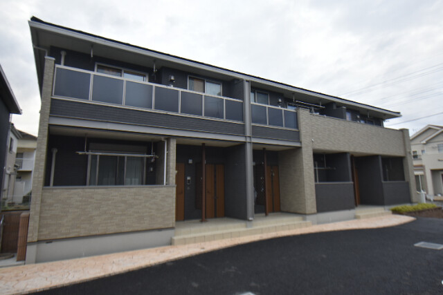 ��ʌ��@�c�s���m�؂P���ڂ̃A�p�[�g�̃G���g�����X