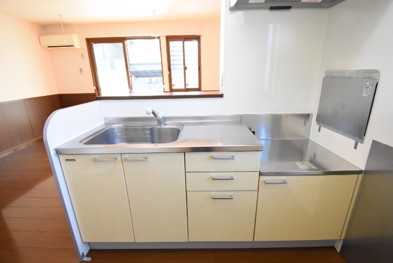 ��ʌ��������܎s����O���U���ڂ̃A�p�[�g�̃L�b�`��