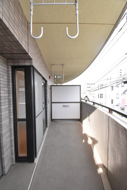 ��ʌ�����s�˒˂P���ڂ̃}���V�����̃o���R�j�[