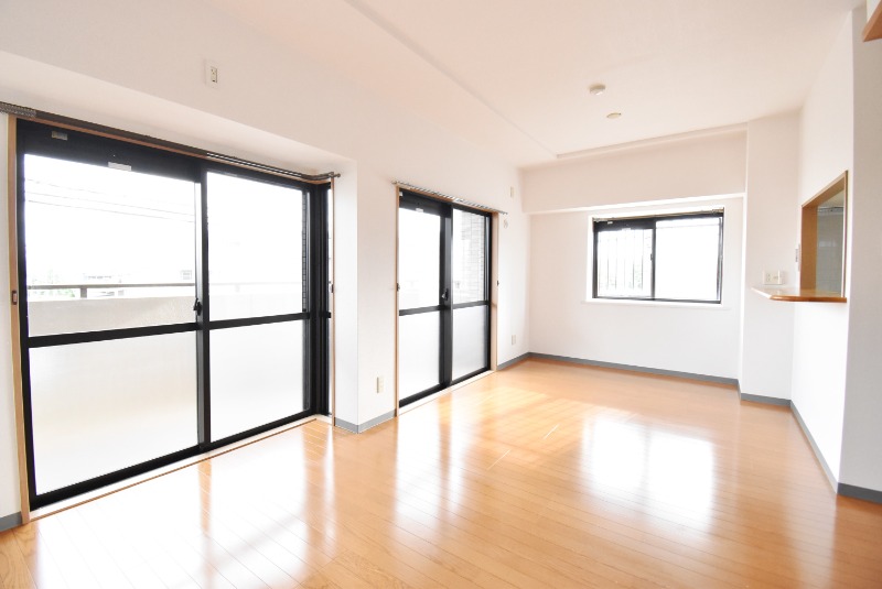 ��ʌ�����s�˒˂P���ڂ̃}���V�����̂��̑������E�X�y�[�X