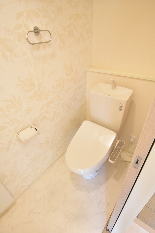 ��ʌ��������܎s���搼��{�P���ڂ̃e���X�n�E�X�̃g�C��