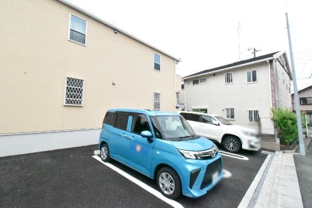 ��ʌ�����s�厚�O��h�̃A�p�[�g�̒��ԏ�