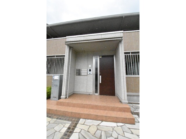 ��ʌ��������܎s�������a�c���P���ڂ̃A�p�[�g�̃G���g�����X