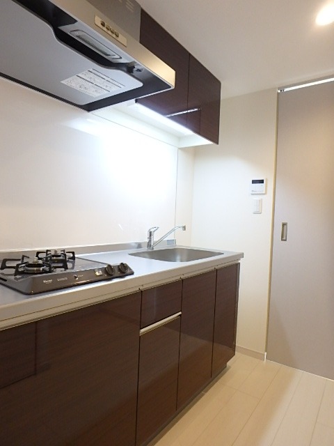 ��ʌ��������܎s�k����i���Q���ڂ̃}���V�����̃L�b�`��