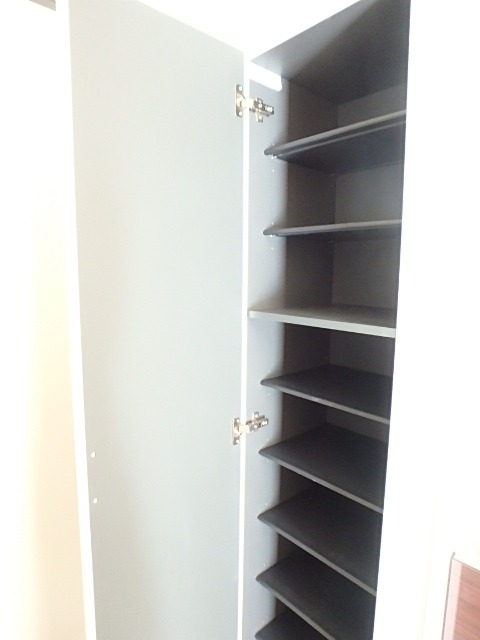 ��ʌ��������܎s�k����i���Q���ڂ̃}���V�����̎��[