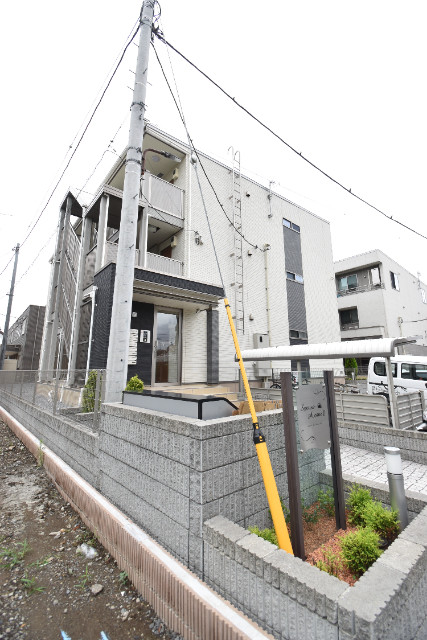 ��ʌ������s�����Q����2-22�̃A�p�[�g�̌����O��