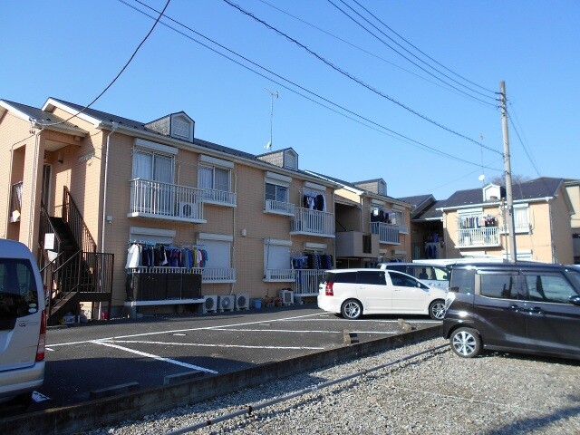 ��ʌ�����s�厚���s�̍���43�̃A�p�[�g�̌����O��