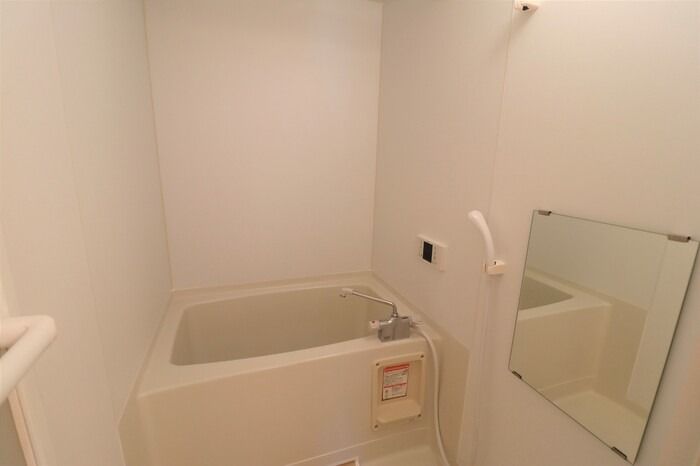 ��ʌ��z�J�s���C�N�^�E���T���ڂ̃A�p�[�g�̃o�X