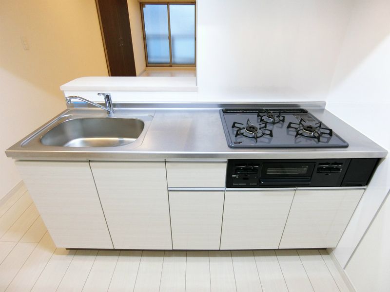 ��ʌ��������܎s��΋���̏o���̃A�p�[�g�̃L�b�`��