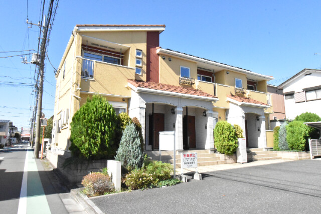 ��ʌ��������܎s�΋�厚����104-20�̃A�p�[�g�̌����O��