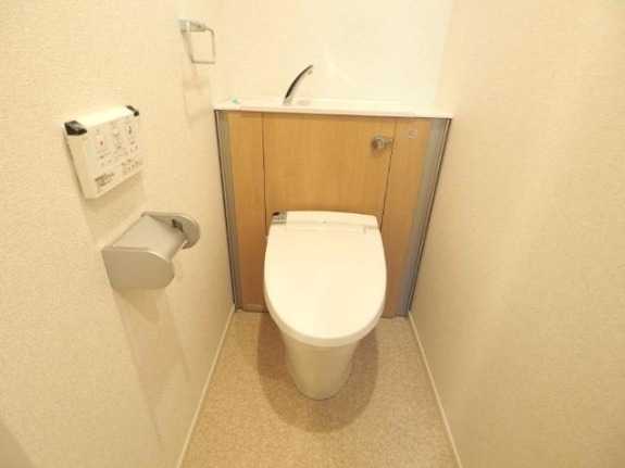 ��ʌ������s�����Q���ڂ̃A�p�[�g�̃g�C��