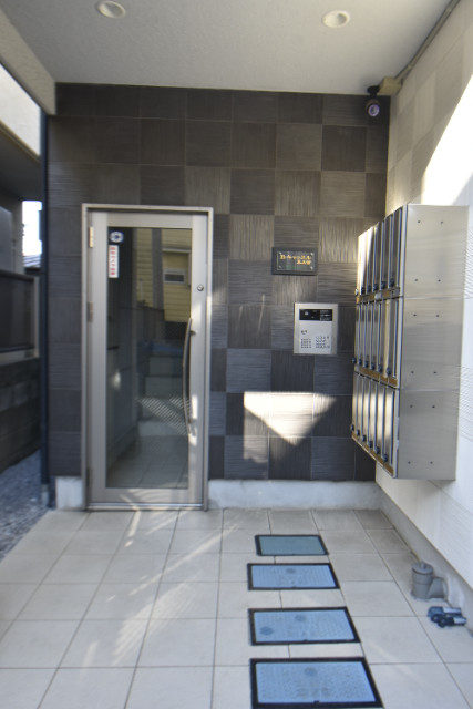 ��ʌ��������܎s�����擌��{�R���ڂ̃}���V�����̃G���g�����X