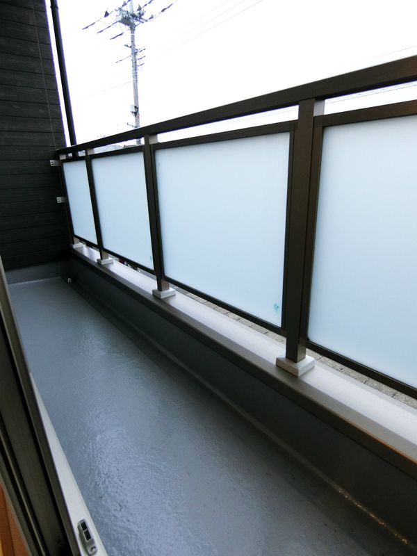 ��ʌ��������܎s��΋���̏o���̃A�p�[�g�̃o���R�j�[