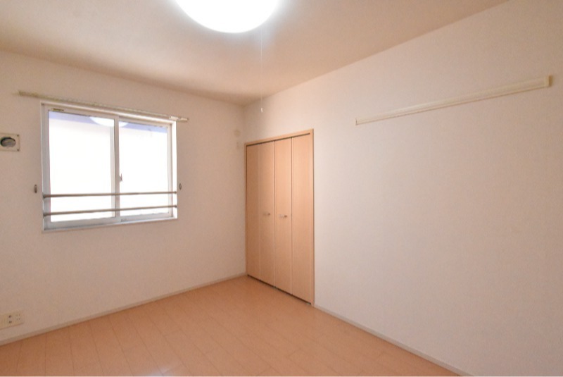 ��ʌ��������܎s�΋�厚�����̃A�p�[�g�̂��̑������E�X�y�[�X