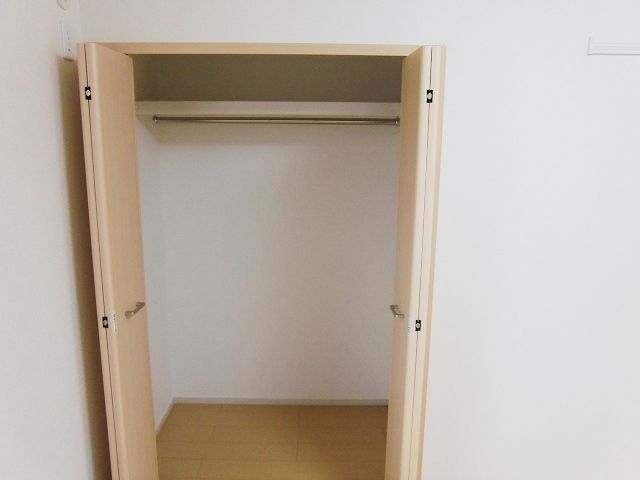 ��ʌ��������܎s�΋�厚�����̃A�p�[�g�̎��[