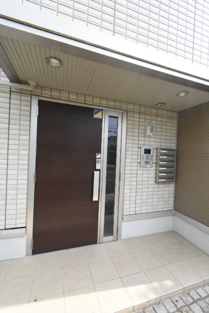 ��ʌ��������܎s�����擌��{�P���ڂ̃A�p�[�g�̃G���g�����X