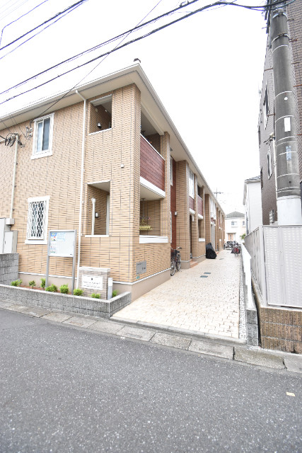 ��ʌ������s�����S����2-8�̃A�p�[�g�̌����O��