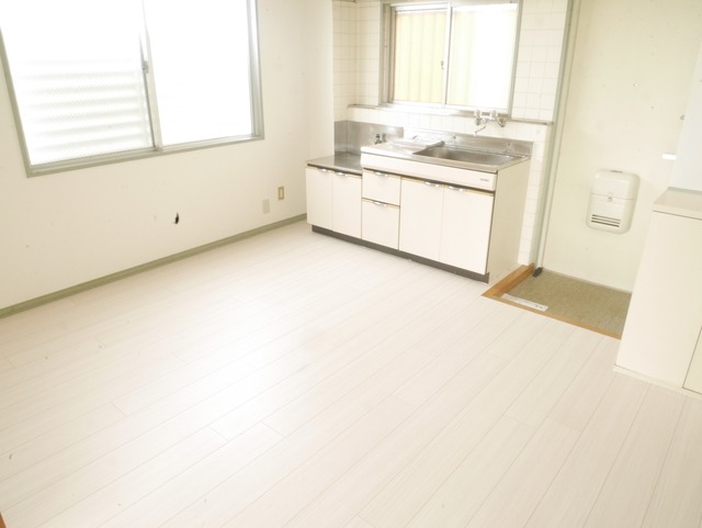 ��ʌ������s���U���ڂ̃}���V�����̋��ԁE���r���O