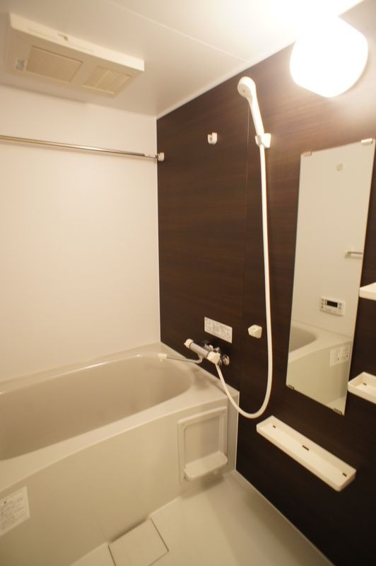 ��ʌ�����s�����R���ڂ̃}���V�����̃o�X