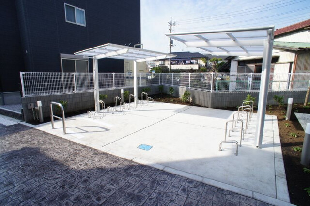 ��ʌ�����s�����R���ڂ̃}���V�����̂��̑�