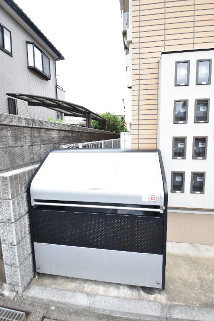 ��ʌ������s�����S���ڂ̃A�p�[�g�̂��̑�