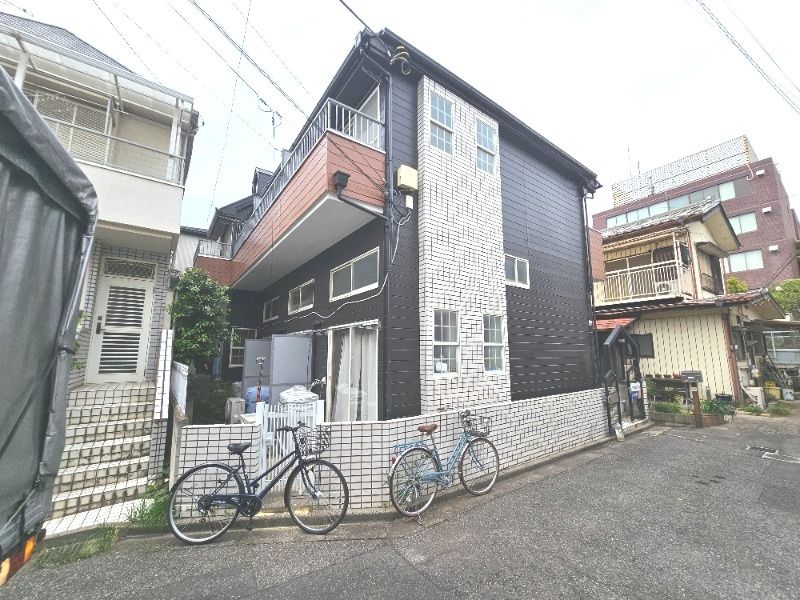 ��ʌ��������܎s��{��听���R����498-9�̃A�p�[�g�̌����O��