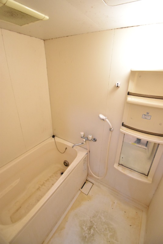 ��ʌ������s�����P���ڂ̃}���V�����̃o�X