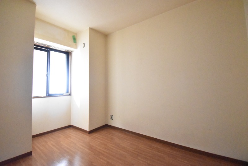 ��ʌ������s�����P���ڂ̃}���V�����̂��̑������E�X�y�[�X