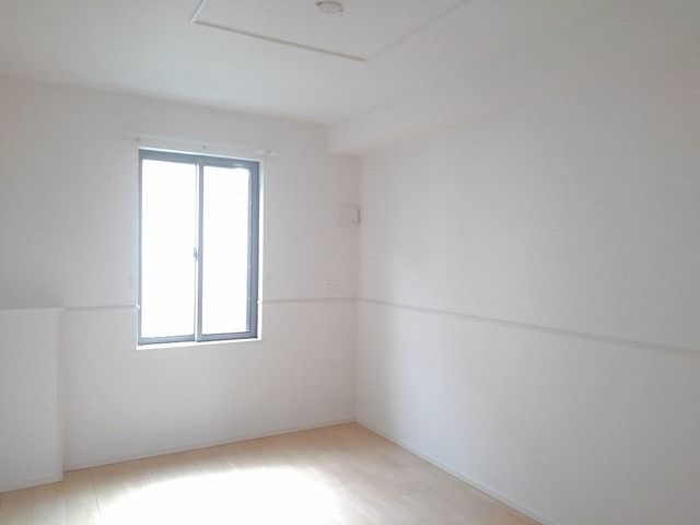 ��ʌ������s�����Q���ڂ̃A�p�[�g�̂��̑������E�X�y�[�X