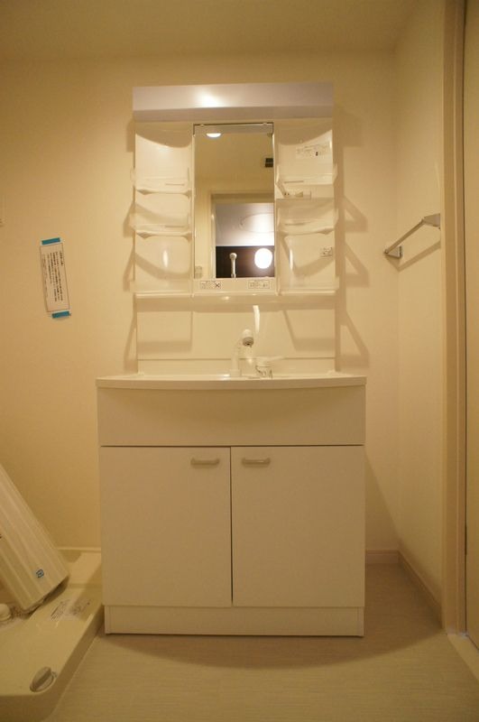 ��ʌ�����s�����P���ڂ̃}���V�����̐��ʏ�