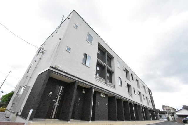 ��ʌ��������܎s��΋擌���P����8-4�̃A�p�[�g�̌����O��