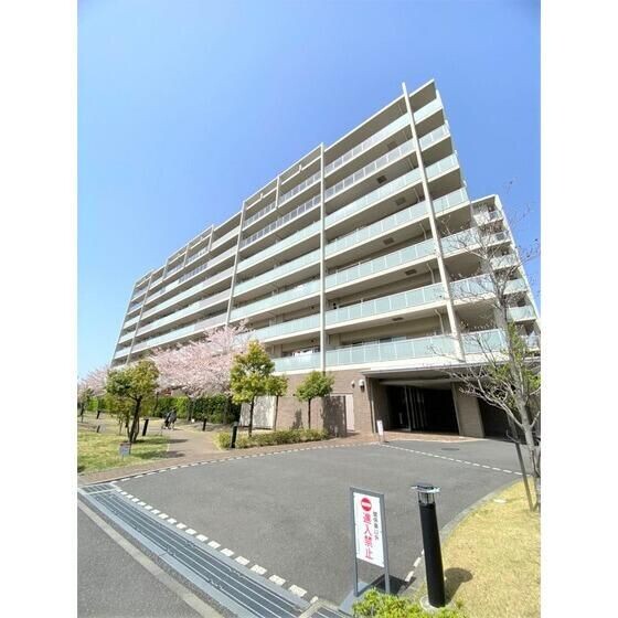 ��ʌ��z�J�s���C�N�^�E���W���ڂ̃}���V�����̌����O��