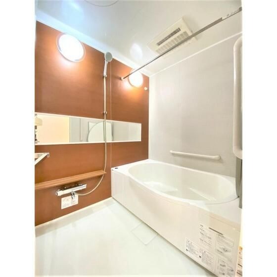 ��ʌ��z�J�s���C�N�^�E���W���ڂ̃}���V�����̃o�X