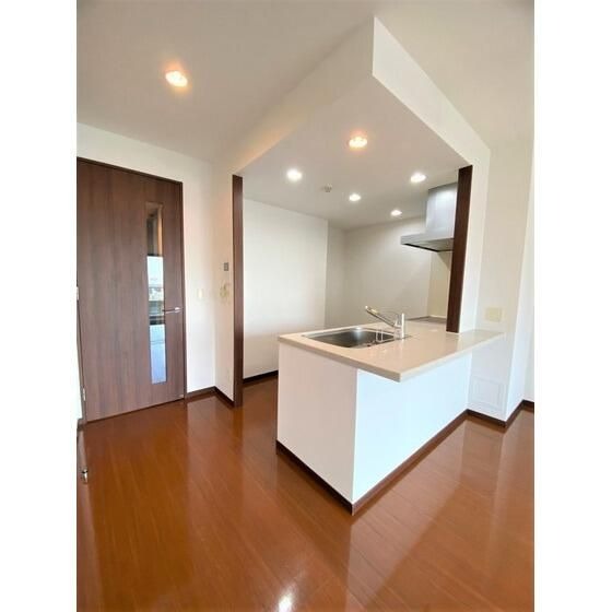 ��ʌ��z�J�s���C�N�^�E���W���ڂ̃}���V�����̂��̑��ݔ�