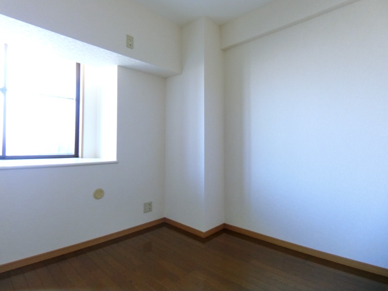 ��ʌ������s�����S���ڂ̃}���V�����̂��̑������E�X�y�[�X