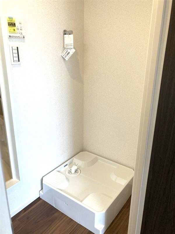 ��ʌ������s�������̃A�p�[�g�̂��̑�